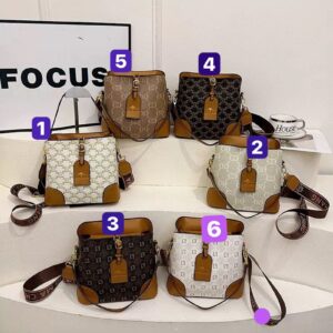 BUCKET BAG